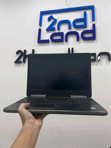 Laptop Dell Precision 7510 - i7 6820HQ - Card quadro M1000M - Ram 16/240 GB SSD - Màu đen - Ngoại hình 96% - Liệt phím F3 , màn phản quang chết pixel , pin chai phồng , camera hư - Kèm sạc 1