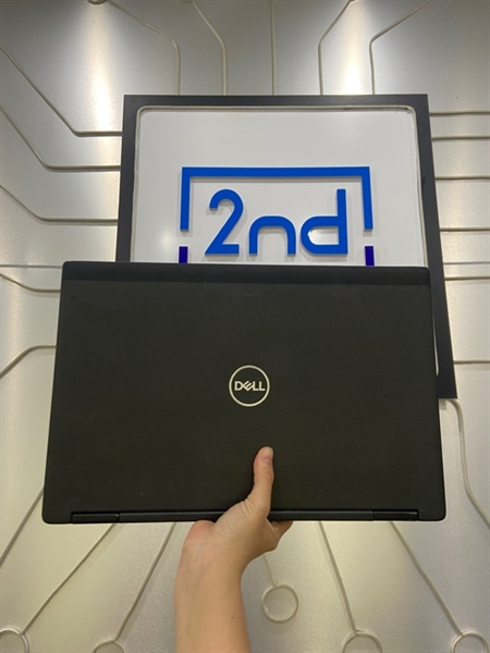 Laptop Dell Precision 7530 - i7-8850H - Quadro 1000 - Ram 16/512GB - Pin 72% - Màu đen - Ngoại hình: 97% - màn ám xanh nhẹ - Kèm sạc