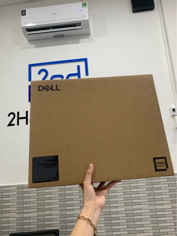 Laptop Dell pro 15 esential pv 15250 - Intel core 3 -100U - Ram 8/512GB - Màu đen - Openbox