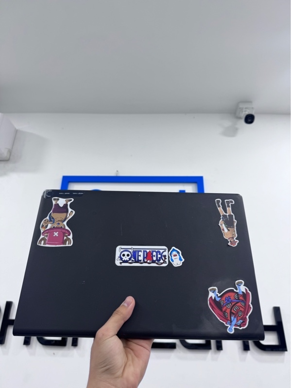 Laptop Dell Vostro 15 3510 - i5-1135G7 - 16/1Tb - Màu đen - Pin thay 100% - Ngoại hình 97% - Ổ sức khoẻ 99%, trầy xước, màn ám hồng, phản quang, hở sáng, dán sticker - Kèm sạc