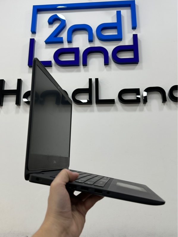 Laptop Dell Vostro 3400 - i3 1115G4 - Ram 8/256GB SSD (85%) - Pin 60% - Màu đen - Ngoại hình 96% - Trầy tochpad màn hoằn phím phản quang - Kèm sạc