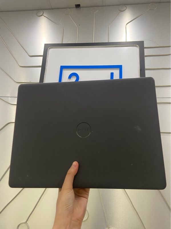 Laptop Dell Vostro 3405 - Chip AMD Ryzen 5 3500U - Ram 4/256GB SSD - Pin 53% - Màu đen - Ngoại hình: 97% - Màn ám hồng, in phím, ổ cứng 30%, touchpad không nhạy, chuôi sạc lỏng , xước sườn - Kèm sạc - Không bảo hành