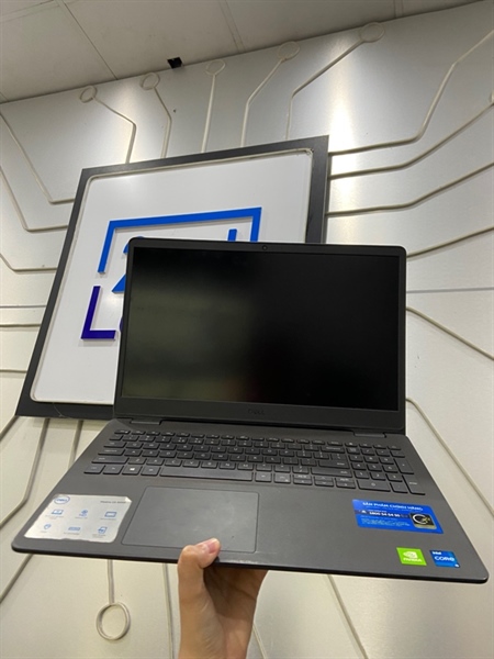 Laptop Dell Vostro 3500 - i5-1135G7 - Ram 4/256GB SSD - Geforce MX330 - Pin 77% - Màu đen - Ngoại hình: 98% - Màn in phím + 3 chấm phản quang - Kèm sạc 1