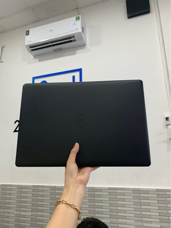 Laptop Dell vostro 3590 - i5-10210U - Amd 610 2gb - Ram 8gb/ssd 512gb - Pin 50% - Màu đen - Ngoại hình: 96% - Trầy xước, màn phản quan + ám hồng hư 1 cổng USB - Kèm sạc