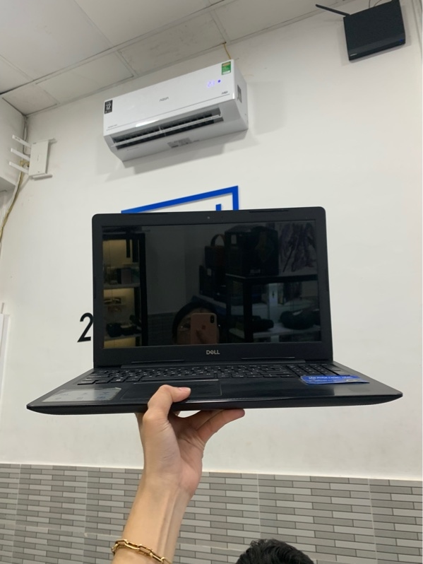 Laptop Dell vostro 3590 - i5-10210U - Amd 610 2gb - Ram 8gb/ssd 512gb - Pin 50% - Màu đen - Ngoại hình: 96% - Trầy xước, màn phản quan + ám hồng hư 1 cổng USB - Kèm sạc