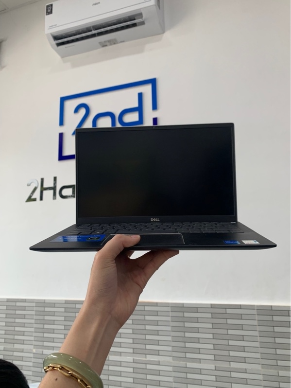 Laptop Dell Vostro 5301 - i5-1135G7 - 8GB/512GB SSD - Màu xám - Pin 41% - Ngoại hình: 96% - Touchpad lờn nhẹ - Kèm sạc