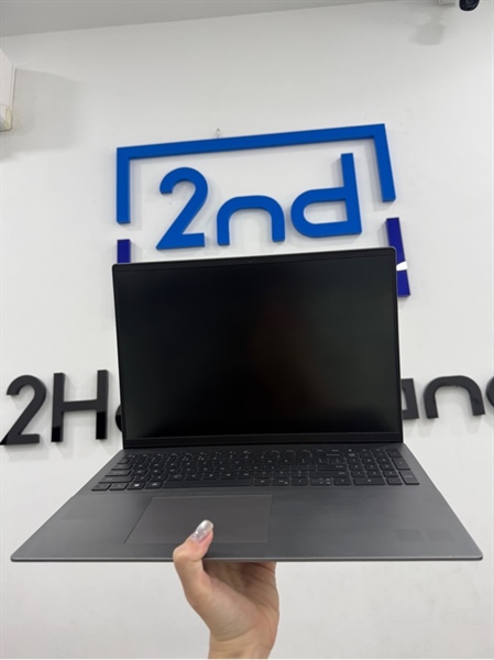 Laptop Dell Vostro 5620 - i5 1240P - 16/512GB SSD - Màu xám - Pin 74% - Ngoại hình 98% - Màn ám hồng , hằn phím , tróc phím - Kèm sạc 2
