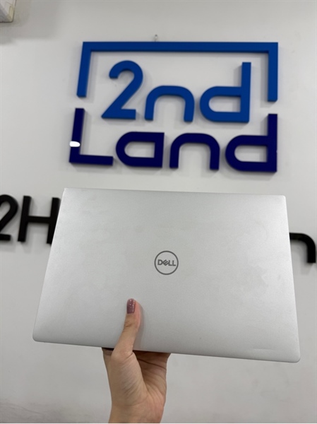 Laptop Dell XPS 13 9370 - i7 8550U - 8/256GB SSD - màn 4K touch - 60Hz - Màu bạc - Pin 80% - Ngoại hình 97% - 2 chấm phản quang , hở sáng viền , màn trầy , vỏ C chảy nhựa - Kèm sạc