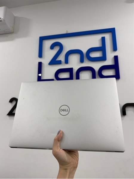 Laptop Dell XPS 15 9510 - i7 11800H/RTX3050Ti - 16/512GB SSD - Màu bạc - Pin 59% - Ngoại hình 97% - Màn viền ám xanh , hở sáng nhẹ góc trái , cấn góc nhẹ - Kèm sạc