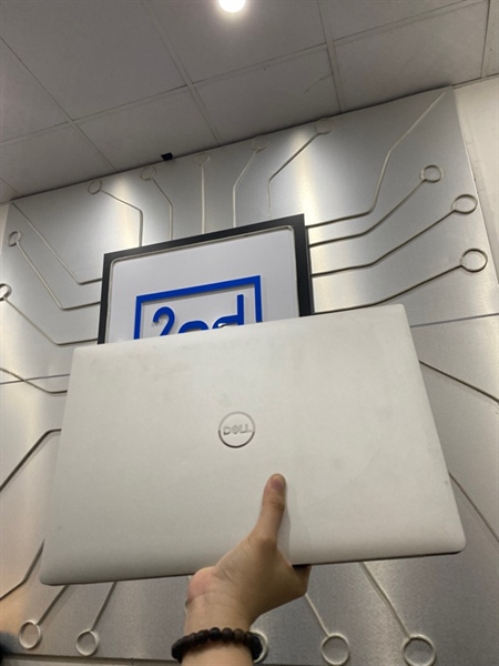 Laptop Dell XPS 15 9570 I5 8300H - GTX 1050 HDD 1TB - Ram 8/128GB SSD - Ngoại hình: 97% - Màn ám, Pin hư - Body - Kèm sạc