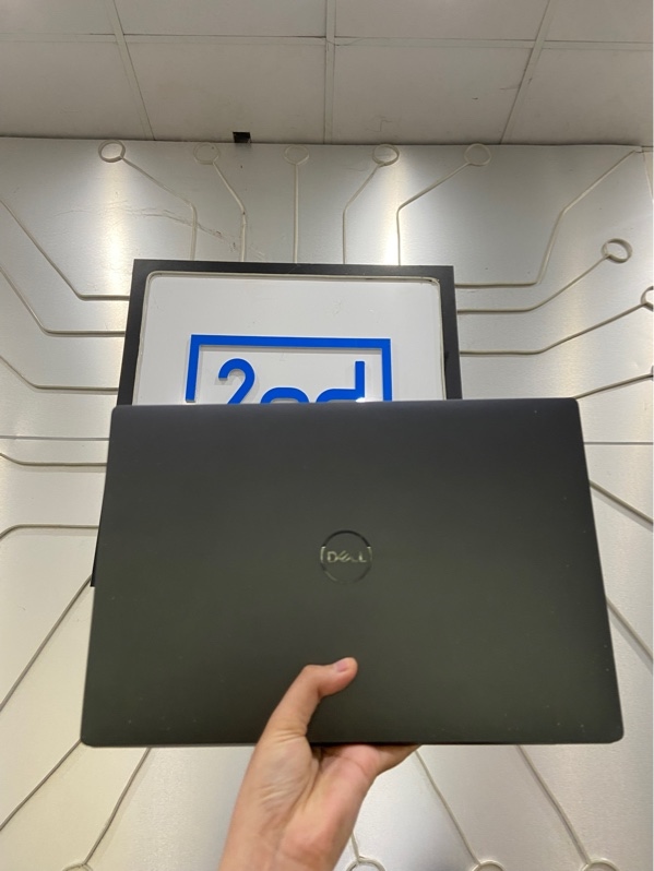 Laptop Dell XPS 9320 - I7 1280P - 32/2TB - Pin 55% - Màu đen - Ngoại hình: 97% - Trầy cấn góc, mất 1 ốc đít - Kèm sạc