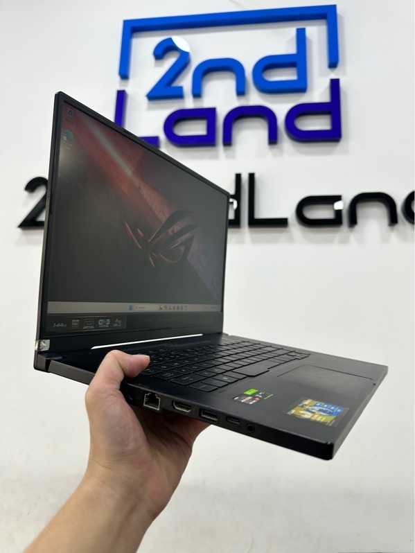 Laptop Gaming ASUS ROG Zephyrus G15 GA502IU - Ryzen 7 4800HS/GTX 1660 Ti - Ram 16/ 512GB SSD (92%) - Pin 65% - Màu đen - Ngoại hình 96.5% - Mán ám phản quang, bể góc trầy cấn - Kèm sạc