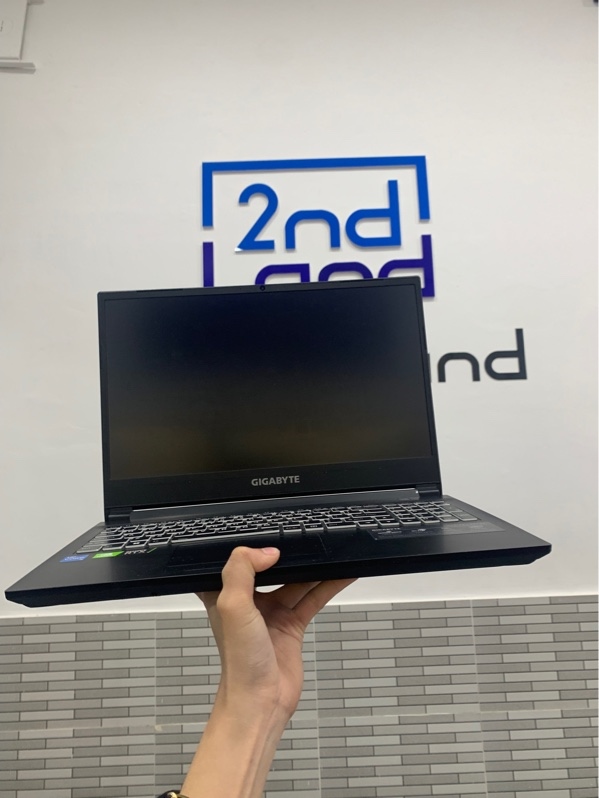 Laptop GIGABYTE G5 GD - i5-11400H - 16GB/512GB - RTX 3050 4GB - Màu đen - Pin 77% - Ngoại hình: 98% - Màn phản quang trên 6 đốm, màn ám xanh - Kèm sạc