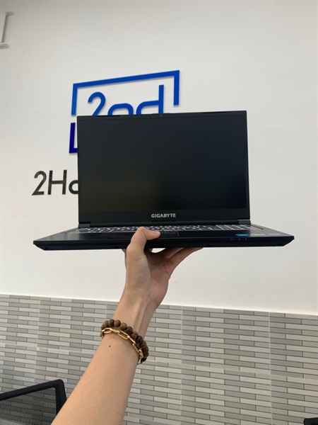 Laptop Gigabyte G5 (KF5) - i5-13500H - RTX 4060 8GB - 16/512GB - Màu đen - Pin 94% - Ngoại hình: 98% - Màn ám hồng + phản quang - Body, kèm sạc 1