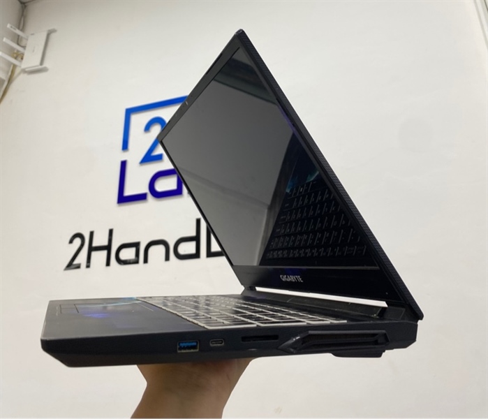 Laptop Gigabyte Gaming G5 GD - i5-11400H - RTX3050 - 16GB/512GB - Màu đen - Ngoại hình 97% - Màn phản quang - Có dán skin - Kèm sạc 2