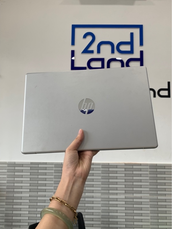 Laptop HP 14-EM0XXX - Ryzen 5 7520U - Ram 16GB/SSD 512GB - Màu trắng - Pin 100% - Ngoại hình: 98% - Kèm sạc