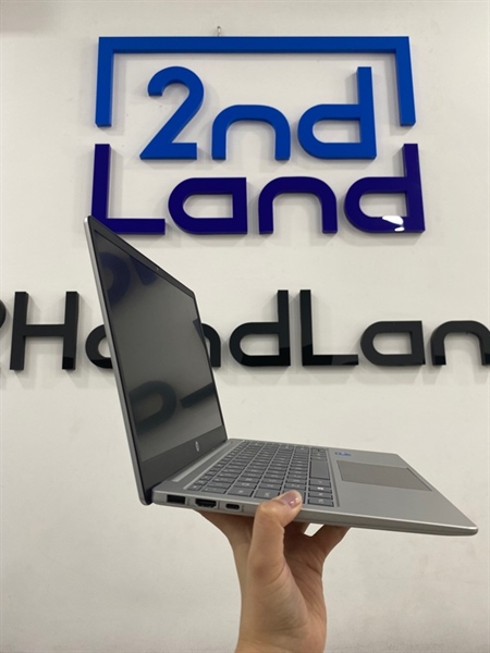 Laptop HP 14-EP0XXX - i3 1315U - 8/512GB SSD - Màu bạc - Pin 100% - Ngoại hình 98% - Màn vàng viền - Kèm sạc 2
