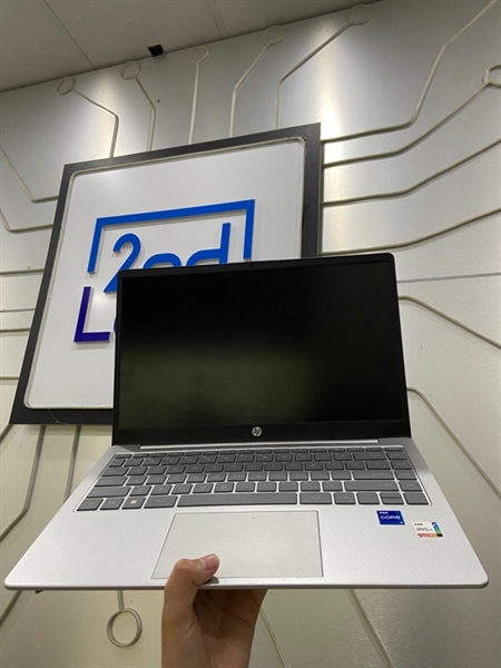 Laptop HP 14 EP0XXX - i7-1355U - Ram 16/512GB - Pin 100% đã thay - Màu bạc - Ngoại hình: 97% - Màn in phím, phản quang, ám hồng viền vừa - Kèm sạc 1