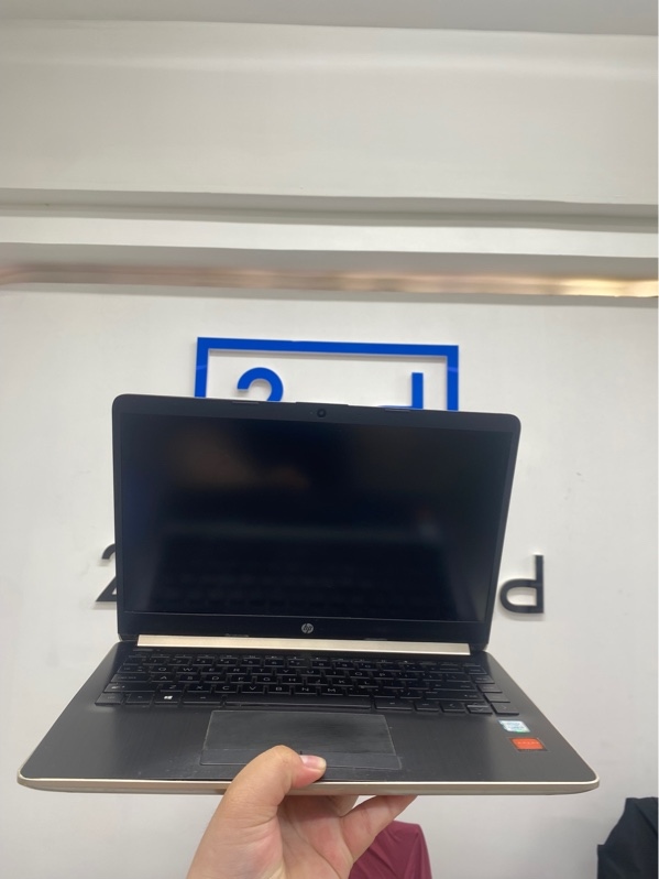 Laptop HP 14S-CF1xxx - I5-8265U - 8/256Ssd - Màu bạc - Chết pin - Ngoại hình 97% - màn phản quang, ám hồng, loa trái nhỏ, touchpad lỗi , máy phồng - Kèm sạc - SP LỖI KHÔNG BẢO HÀNH