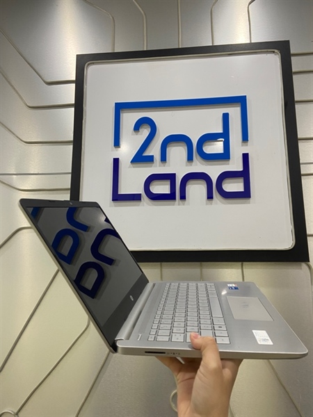 Laptop HP 14S-DQ2XXX - i7-1165G7 - Ram 8/512GB SSD - Pin 80% - Màu bạc - Ngoại hình: 97% - Cấn sườn nhẹ, touchpad lỏng nhẹ, màn phản quang - Body - Kèm sạc 2