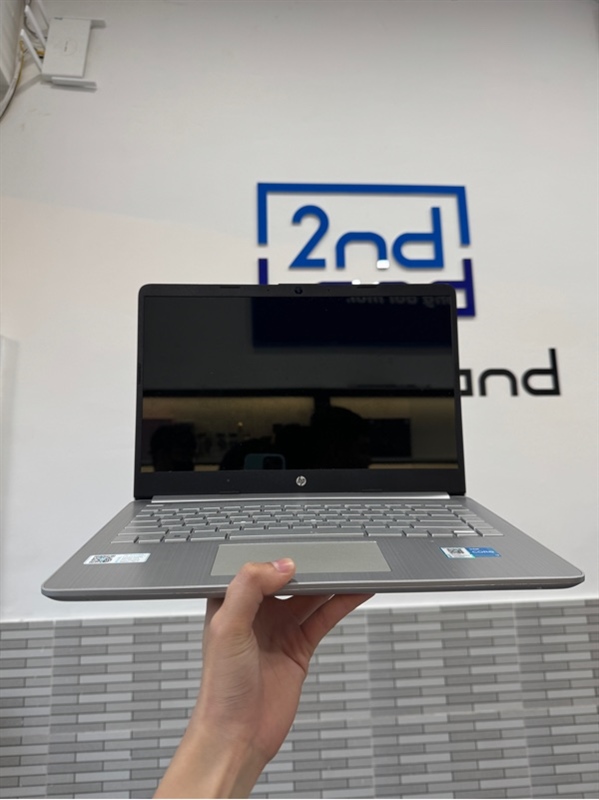 Laptop HP 14S DQS2XXX - i3-1115G4 - Ram 8GB/SSD 256GB - Màu trắng - Pin 87% - Ngoại hình: 98% - Màn ám hồng - Kèm sạc
