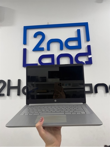 Laptop HP 14S-FQ1XXX - AMD Ryzen 5-5500U - 8/512GB SSD - Màu bạc - Pin 100% - Ngoại hình 98% - Màn trầy , ám hồng , phản quang nhiều đốm - Kèm sạc 2