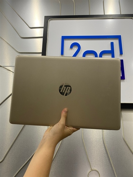 Laptop HP 15-DA0XXX - i3-7020U - 8/500GB HDD 128GB SSD - Geforce MX110 - Màu bạc - Ngoại hình: 95% - Bể viền, pin hư, màn ám hồng - Body - Kèm sạc - Lỏng chân sạc