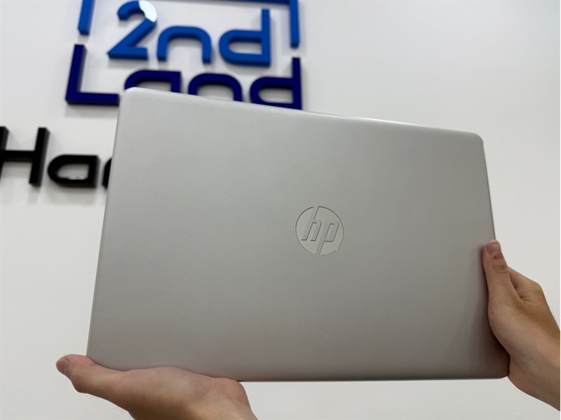 Laptop HP 15-DY2XXX - i5 - 1135G7 - Ram 8/256GB SSD - Pin 82% - Màu bạc - Ngoại hình 97.5% - Body - Kèm sạc