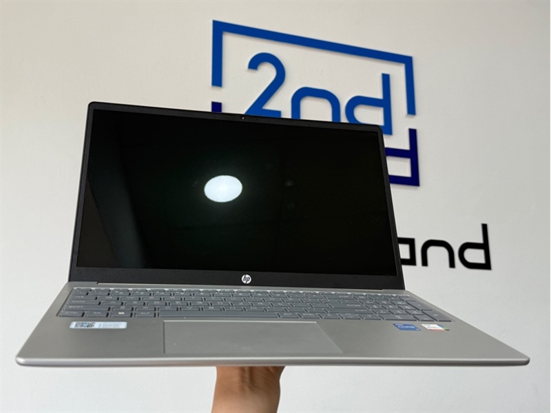 Laptop HP 15-EDOXXX, i5-13344 - Ram 16/512GB - Pin 95% - Ngoại hình:98% - Bạc - Kèm sạc 1