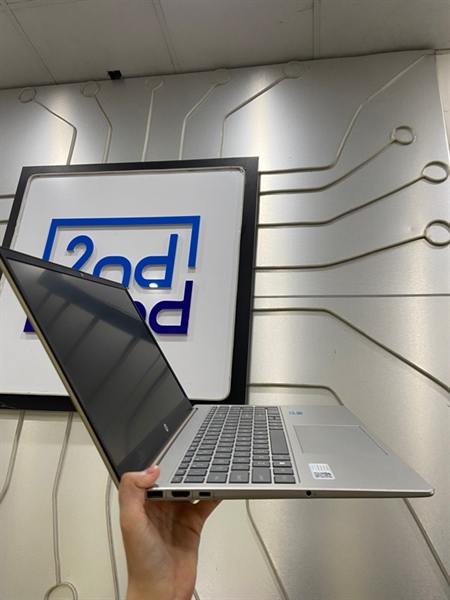 Laptop HP-15-fd0xxx - i3-1315U - Ram 8/512GB SSD - Pin 91% - Màu xám - Ngoại hình: 98% - Màn in phím - Kèm sạc 2