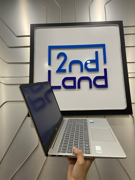 Laptop HP 15 - i5-13340 - Ram 16GB SSD 512GB - Pin 97% - Màu xám - Ngoại hình: 98% - Kèm sạc 2