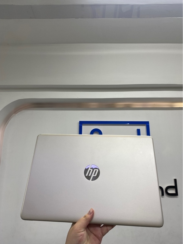 Laptop HP 15s-du0xxx - i5 8265u 8/128 ssd - Màu be - Pin 100% đã thay - Ngoại hình 97% - Thay bàn phím, Liệt 2 nút, màn ám hồng, màn 2 đốm phản quang, loa rè - Kèm sạc - SẢN PHẨM LỖI KHÔNG BẢO HÀNH