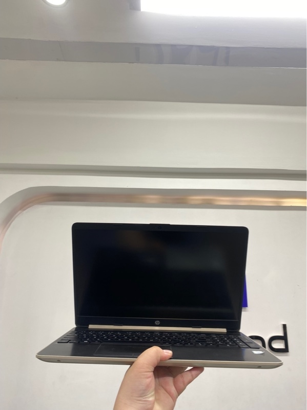 Laptop HP 15s-du0xxx - i5 8265u 8/128 ssd - Màu be - Pin 100% đã thay - Ngoại hình 97% - Thay bàn phím, Liệt 2 nút, màn ám hồng, màn 2 đốm phản quang, loa rè - Kèm sạc - SẢN PHẨM LỖI KHÔNG BẢO HÀNH
