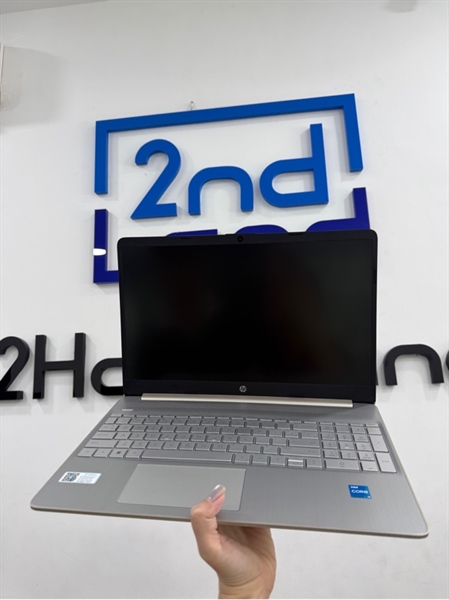 Laptop HP 15S-FQ2711TU - i3-1115G4 - 8/256GB SSD - Màu vàng - Pin 90% chu kỳ sạc 114 - Ngoại hình 98% - trầy nhẹ mặt dưới - Kèm sạc 2