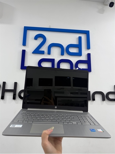 Laptop HP 15S-FQ2XXX - i5 1135G7 - Ram 8/256GB SSD - Màu bạc - Pin 85% - Ngoại hình 97% - màn ám vàng - Kèm sạc 2