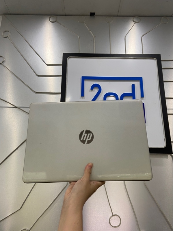 Laptop HP 15S-FQ5XXX - i5-1235U - Ram 8/512GB - Pin 96% - Màu bạc - Ngoại hình: 97% - Màn ám hồng, phản quang - Kèm sạc