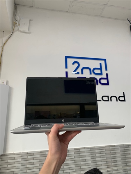 Laptop HP 15S-FQ5XXX - i7-1255U - Ram 16GB/512GB SSD - Màu bạc - Pin 85% - Ngoại hình: 98% - Màn in phím, 1 đốm phản quang - Kèm sạc 1