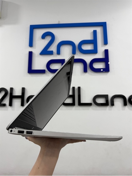 Laptop HP 15S - i5 1235U - 8/512GB SSD - Màu bạc - Pin 93% - Ngoại hình 96% - Bể 2 góc , màn ám hồng , nhiều đốm phản quang - Kèm sạc 1