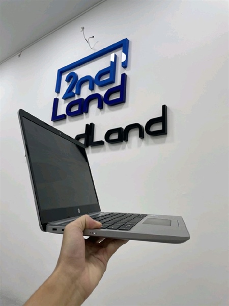 Laptop HP 240 14inch G9 Notebook PC - i5 - 1235U - 8/256GB SSD - Pin 100% (86 lần sạc ) - Màu bạc - Ngoại hình 98% - Kèm sạc 2