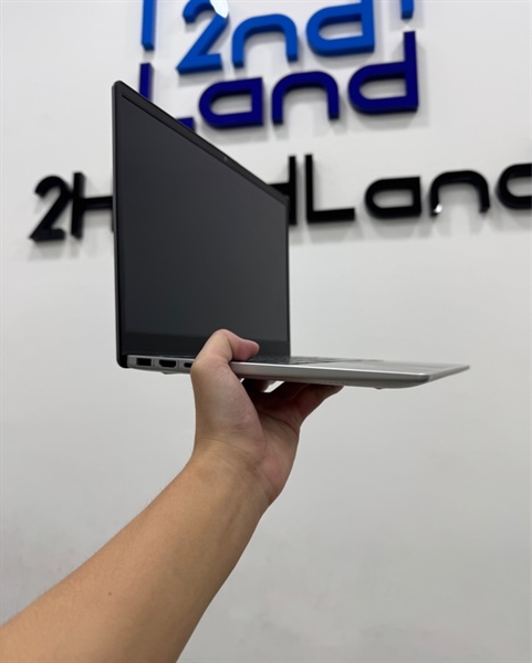 Laptop HP 245 G10 Notebook 14inch - Ryzen 5 7520U - Ram 8/512GB SSD - Pin 100% - Màu bạc - Ngoại hình 97.5% - Màn ám phản quang nhẹ - Kèm sạc 2