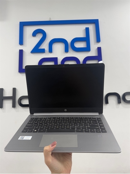 Laptop HP 340S G7 Notebook - i3 1005G1 - 4/512GB SSD - Màu xám - Pin 100% - Ngoại hình 97% - Màn ám vàng , tối góc nhẹ , màn trầy , viền ngoài trầy nặng - Kèm sạc 2