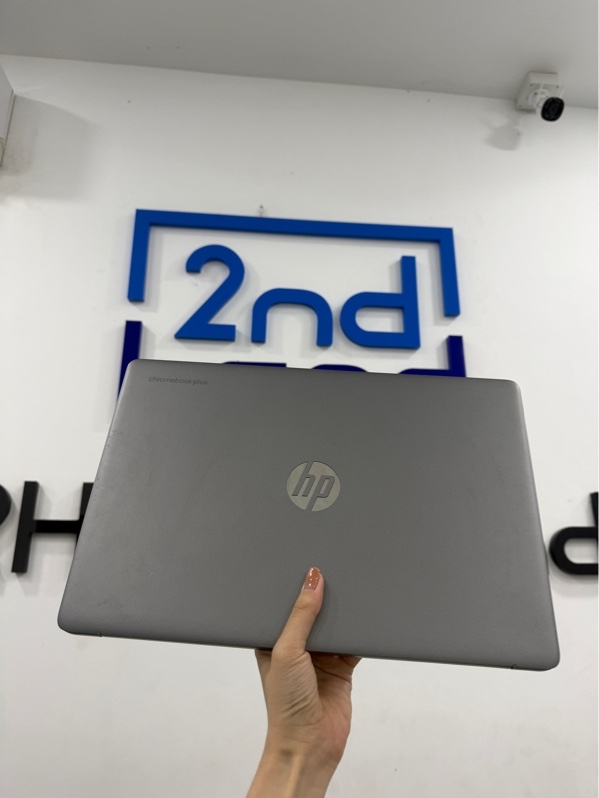 Laptop HP Chromebook plus 15a-nb0009TU - i3-N305 - 8GB/SSD 128GB - Màu xám - Pin 96% chu kì sạc 13 - Ngoại hình 97% - Tối viền nhẹ - Kèm sạc