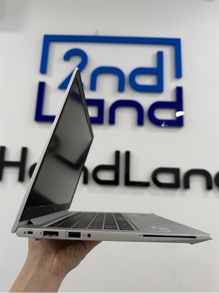 Laptop HP Elitebook 630 G9 Notebook PC - 13 inch - i5 1235U - 8/256GB SSD - Màu bạc - Pin 80% 174 lần sạc - Ngoại hình 96% - cấn móp , màn ám vàng , 1 chấm phản quang - Kèm sạc 1