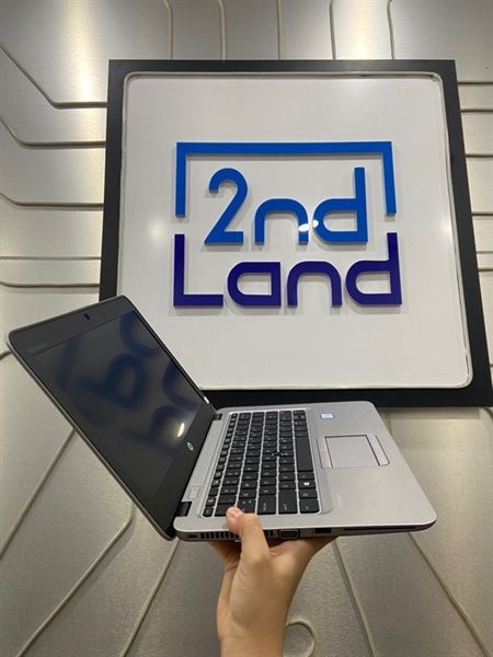 Laptop HP Elitebook 820 G3 - i5-6300U - Intel HD Graphics 520 - Ram 8/256GB SSD - Pin 100% đã thay - Màu xám - Ngoại hình: 97.5% - - Body - Kèm sạc 2