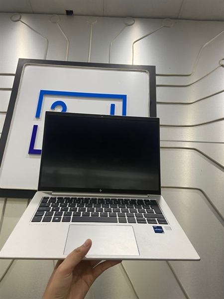 Laptop HP Elitebook 850 G10 - i7-1370P - Ram 32/512GB SSD - Pin 88% - Màu bạc - Ngoại hình: 98% - Kèm sạc 1