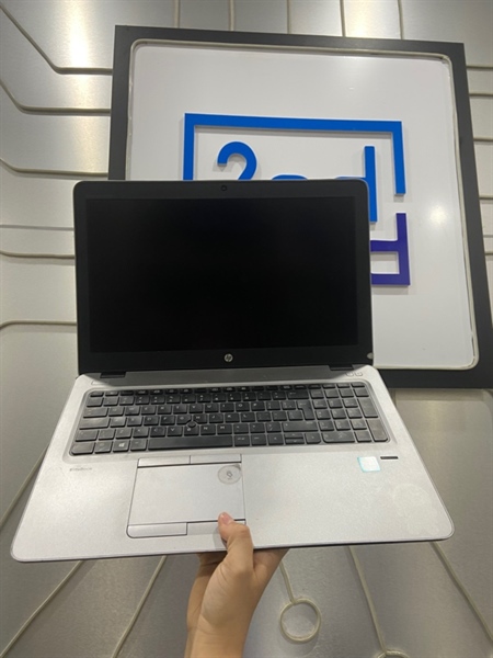 Laptop HP Elitebook 850 G4 - i7-7500U - 8/256GB SSD - Pin 100% đã thay - Màu bạc - Ngoại hình: 97% - Xước cấn, màn ám vàng - Body - Kèm sạc 1