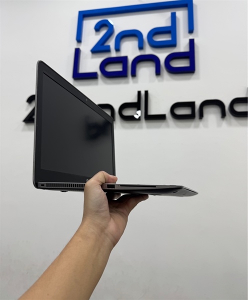 Laptop HP Elitebook 850 G4 - i7 7500U - 8/256GB SSD - Pin 100% đã thay - Màu bạc - Ngoại hình 97% - Xước cấn , màn ám vàng - Kèm sạc 2