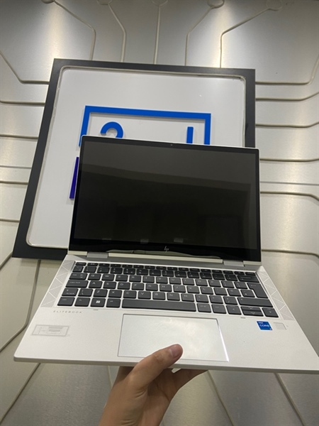 Laptop HP Elitebook X360 830 G8 - i5-1135G7 - Ram 16/512GB - Pin 84% - Màn cảm ứng - Màu bạc - Ngoại hình: 98% - Kèm sạc 1