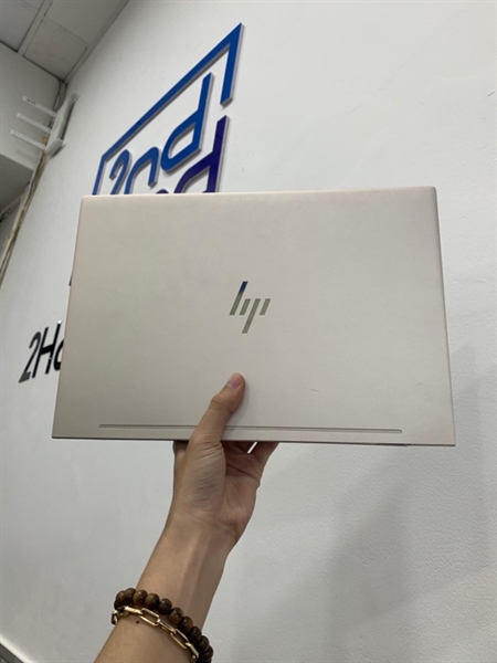 Laptop HP Envy 13-ABXX - i5-8265U - 8/256GB - Màu bạc - Pin hư - Ngoại hình: 98% - Body 1