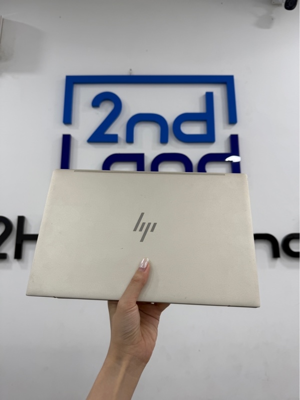Laptop Hp Envy 13-ba1535TU - i7- 1165G7 - Ram 8gb/ SSD 480gb - Màu vàng - Pin 80% - Ngoại hình 97% - trầy xước , màn trầy , cấn móp góc - Kèm sạc